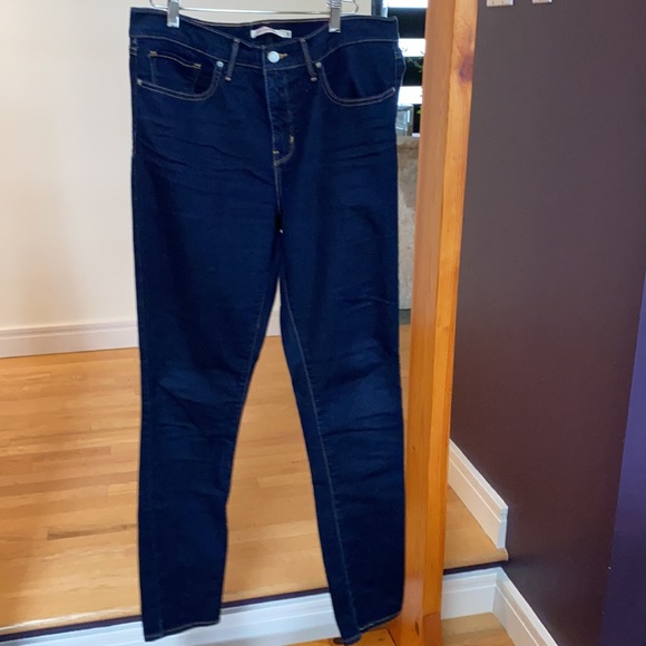 •Ladies Levi’s 311 Shaping skinny jeans - Picture 4 of 4